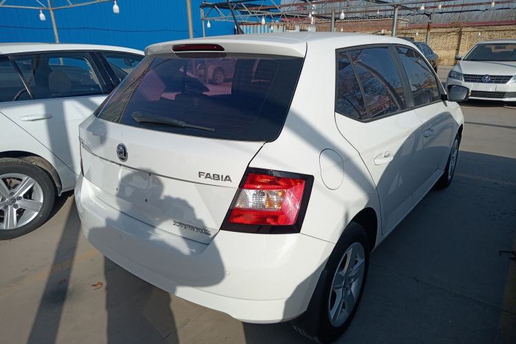 Used Skoda Fabia 2017 1.4L Automatic Car Enjoy Edition
