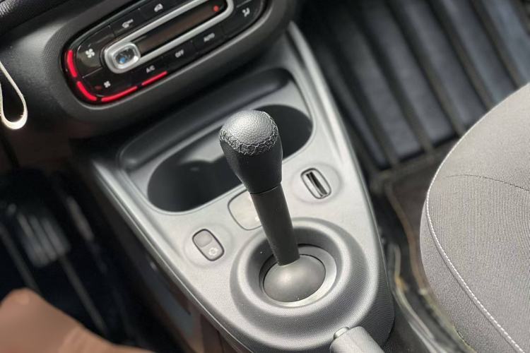 Used  forfour 2018 1.0L 52kW Passion Edition
