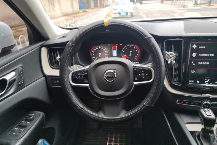 Used Volvo XC60 2019 T5 4x4 Zhiya Luxury Edition China VI Standard
