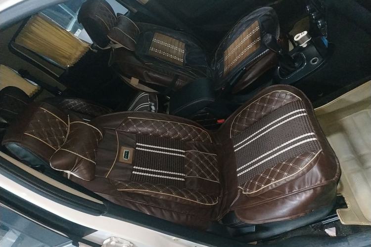 Used Dongfeng Fengon 360 2015 1.5L Manual Luxury 7-Seater China IV Standard
