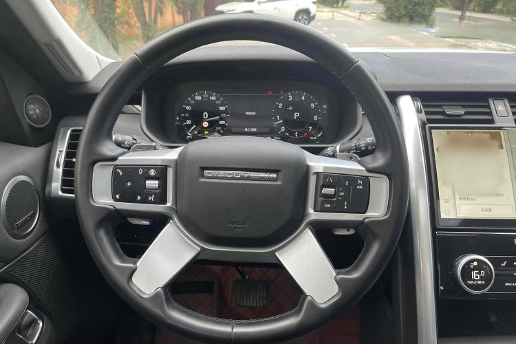 Used Land Rover Discovery 2024 360 PS S
