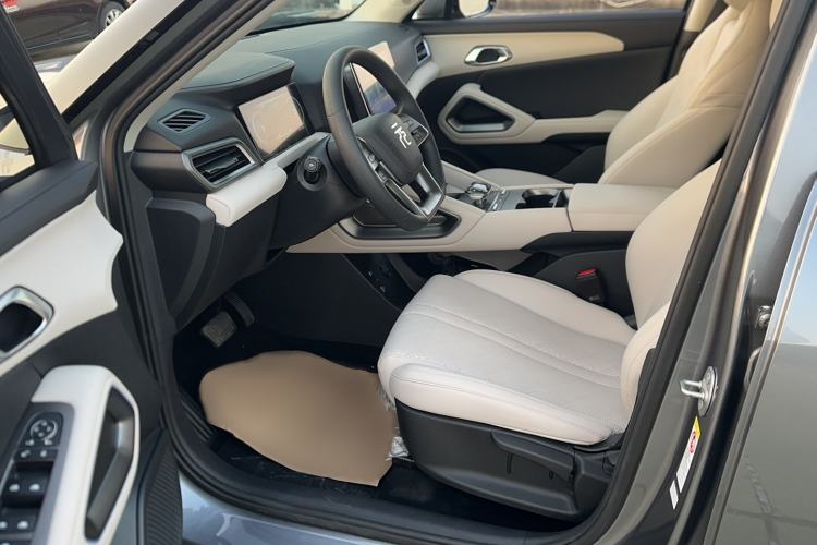 Used BYD Yuan UP 2024 401 km Active Version
