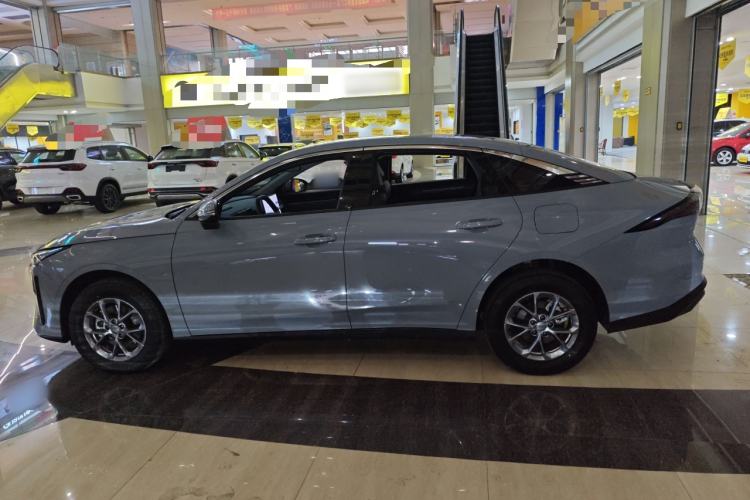 Used  L6 2025 EM-i 60km Launch Edition
