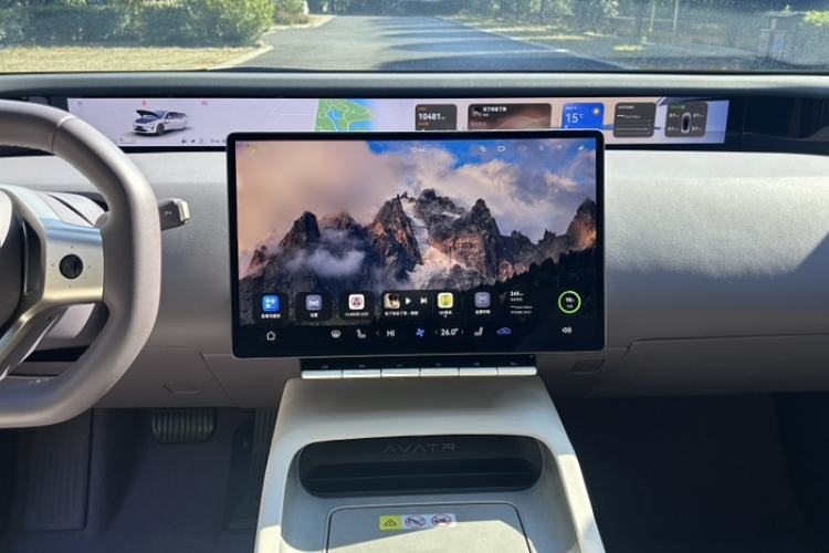 Used  12 2025 Ultra Extended-Range Edition
