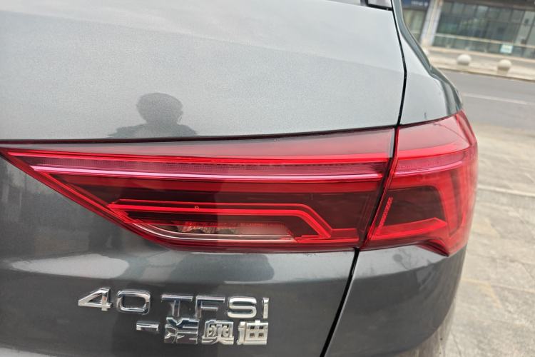 Used Audi Q3 2021 40 TFSI Fashion Dynamic Model
