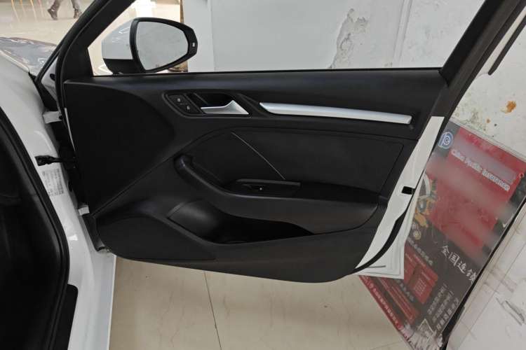 Used Audi A3 2014 Limousine 35 TFSI Automatic Advanced Model
