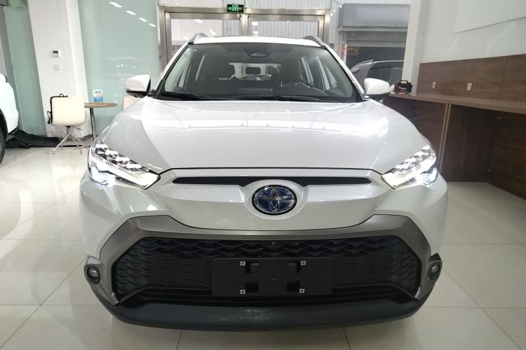 Used Toyota FRONTLANDER 2023 2.0L Smart Electric Hybrid Dual-Engine Deluxe Version
