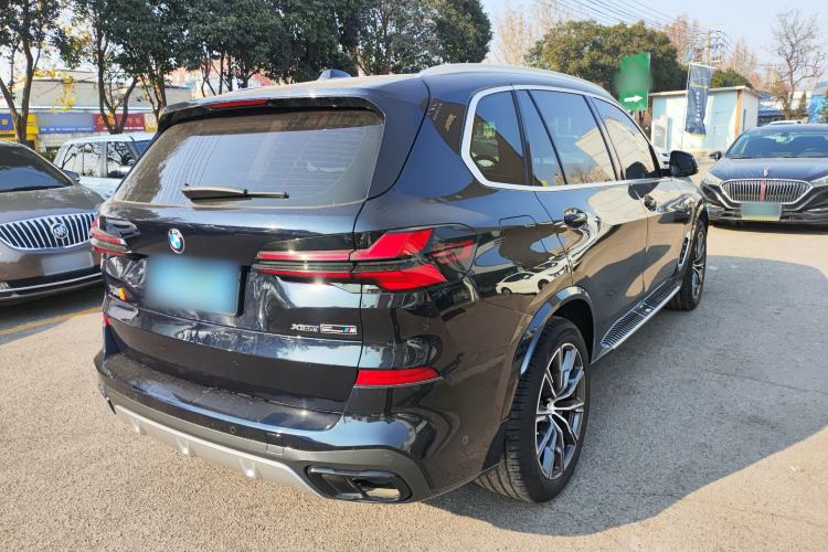 Used BMW X5 2023 xDrive 30Li M Sport Package
