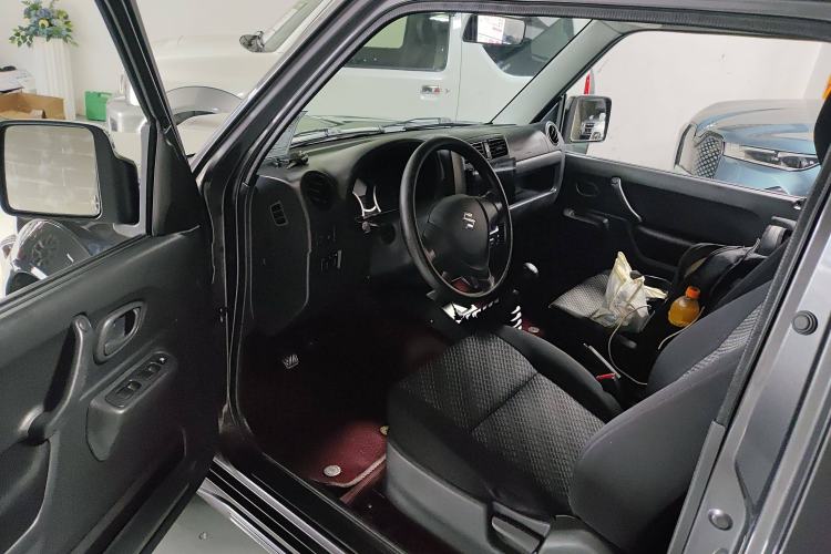 Used Suzuki Jimny 2015 1.3 MT JLX
