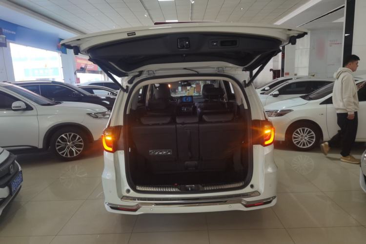 Used Honda Elysion 2022 2.0L eHEV Luxury Edition