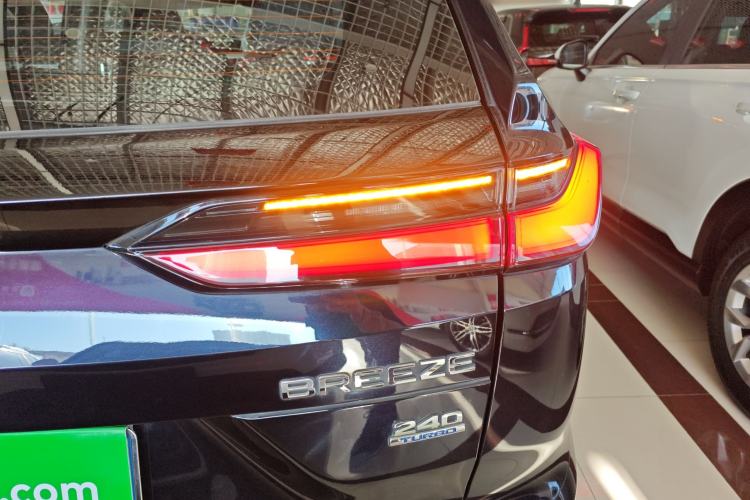 Used Honda Breeze 2023 240TURBO Two-Wheel Drive Elite Edition 5 Seats