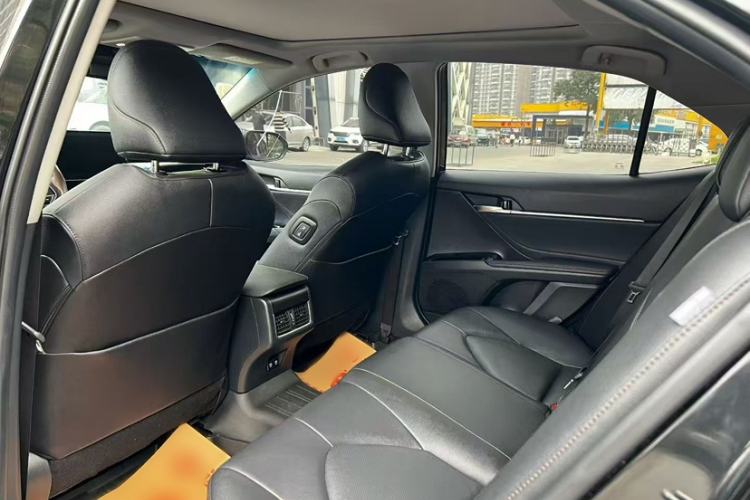 Used Toyota Camry 2021 2.5G Luxury Edition
