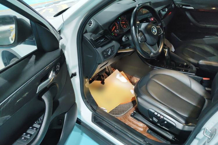 Used BMW X1 2016 sDrive18Li Premium Edition
