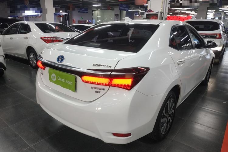 Used Toyota Corolla 2017 Revised Dual-Engine 1.8L E-CVT Leading Edition
