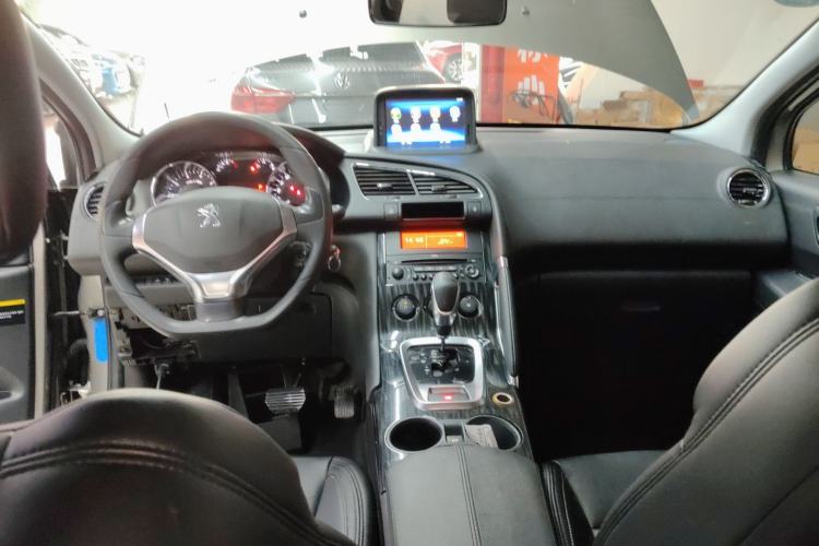 Used Peugeot 3008 2015 2.0L Automatic Classic Edition