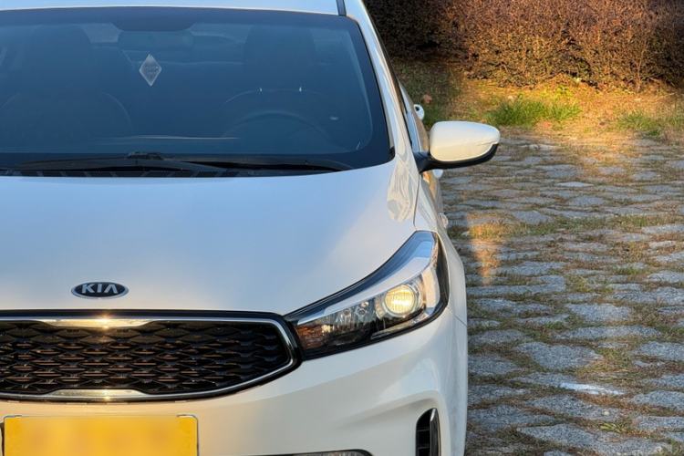 Used Kia K3 2016 1.6L Automatic with Sunroof
