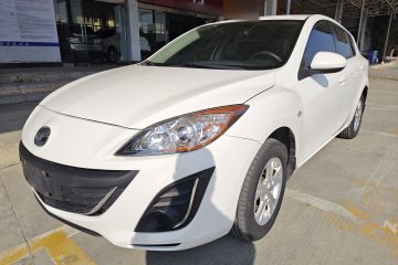 Used Mazda Mazda 3 2015 Hatchback 1.6L Manual Comfort Edition