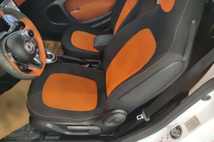 Used  fortwo 2015 1.0L 52 kW Hardtop Passion Edition
