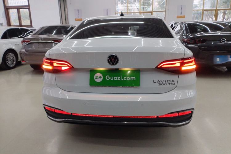 Used Volkswagen Lavida 2023 300TSI DSG Full-Comfort Edition
