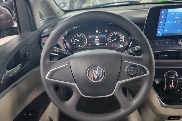 Used Buick GL8 2020 Land Cruiser Executive Class 652T Comfort Model
