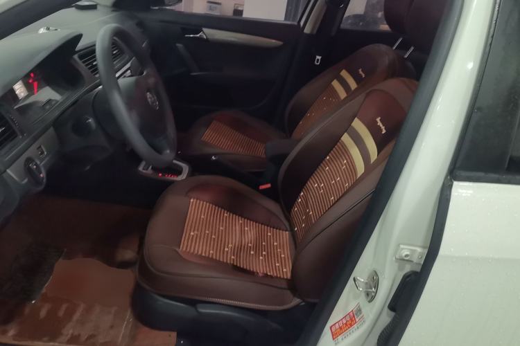 Used Volkswagen Lavida 2013 Revised Classic 1.6L Automatic Fashion Edition
