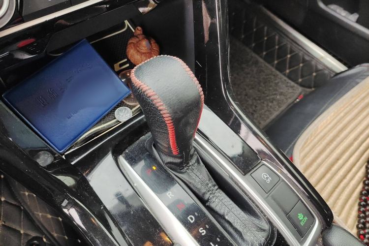 Used Honda Civic 2016 220TURBO CVT Prestige Edition
