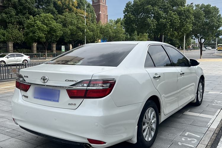 Used Toyota Camry 2015 2.0G Premier Edition

