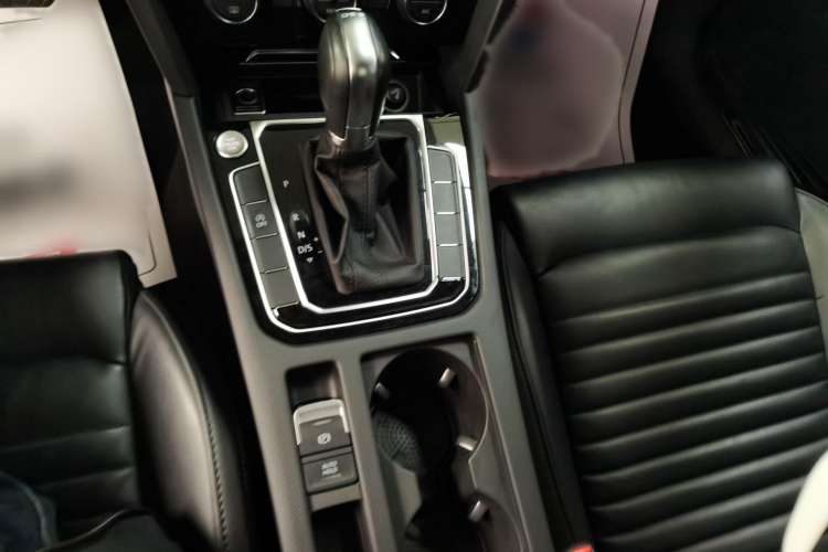 Used Volkswagen Magotan 2019 330TSI DSG Luxury Version China VI Standard
