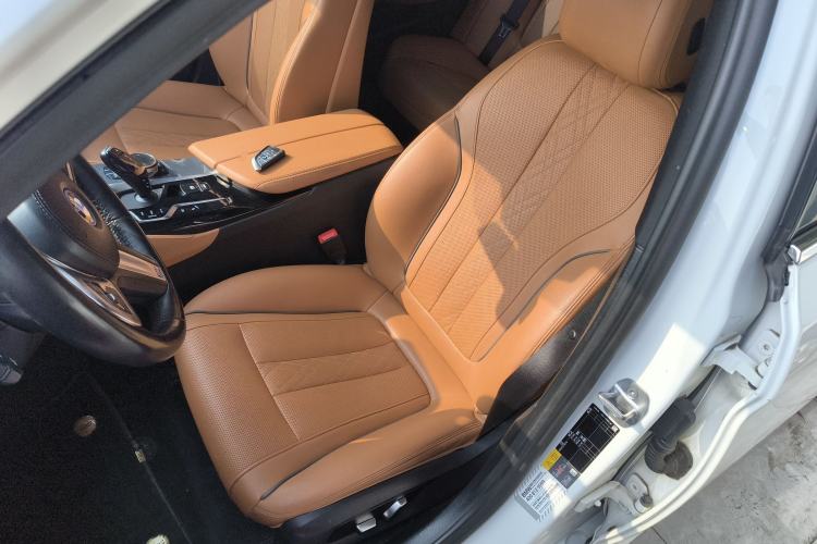 Used BMW 5 Series New Energy 2022 535Le M Sport Package
