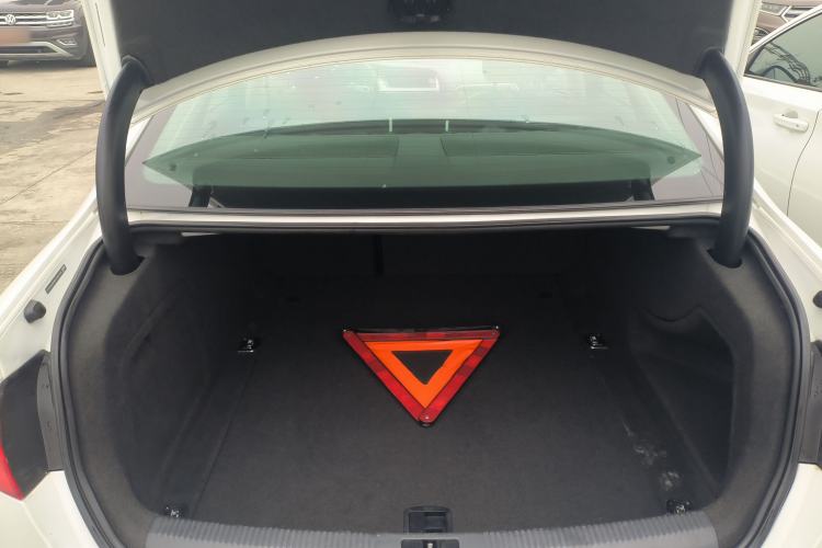 Used Audi A4L 2015 35 TFSI Automatic Comfort Model
