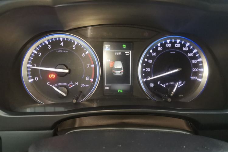 Used Toyota Highlander 2018 2.0T Four-Wheel Drive Luxury Version 7 Seats China VI Standard
