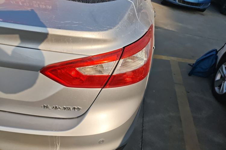 Used Ford Focus 2012 Sedan 1.6L Automatic Fashion Edition