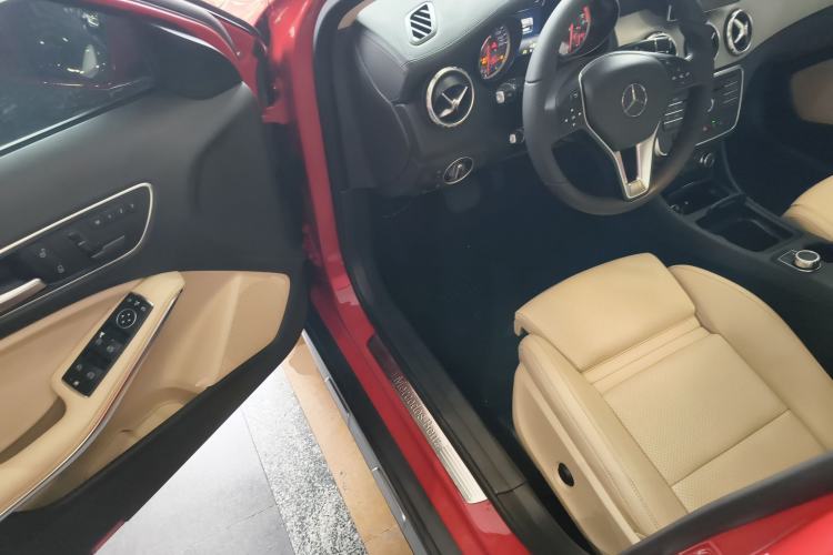 Used Mercedes-Benz GLA 2016 GLA 200 Fashion Model