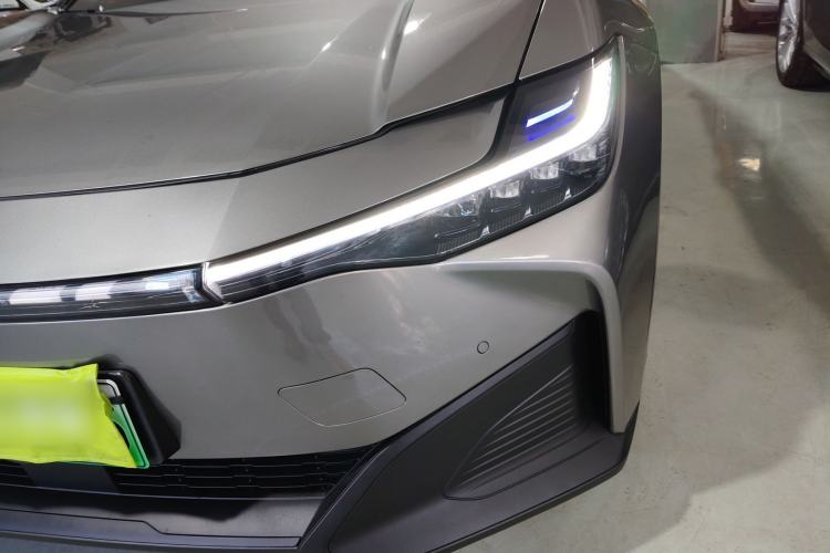 Used Toyota bZ3 2023 616 km Long-Range PRO