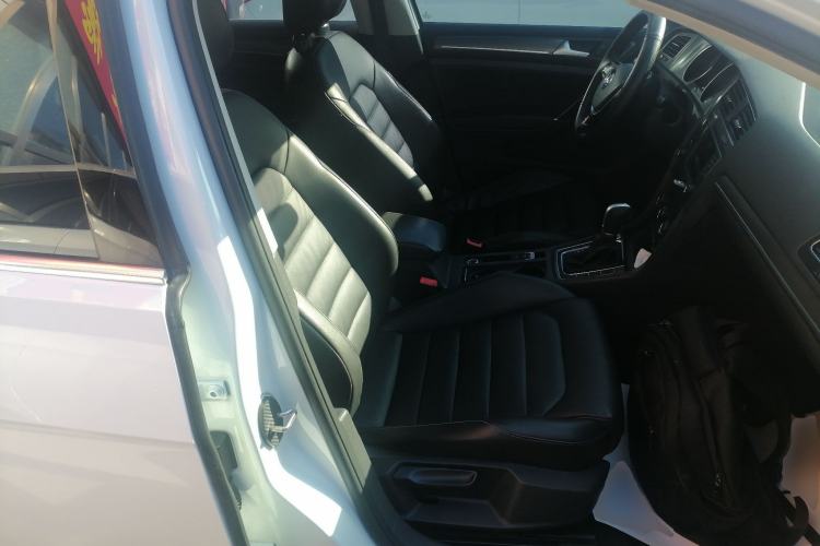 Used Volkswagen Golf 2016 230TSI Automatic Luxury Version