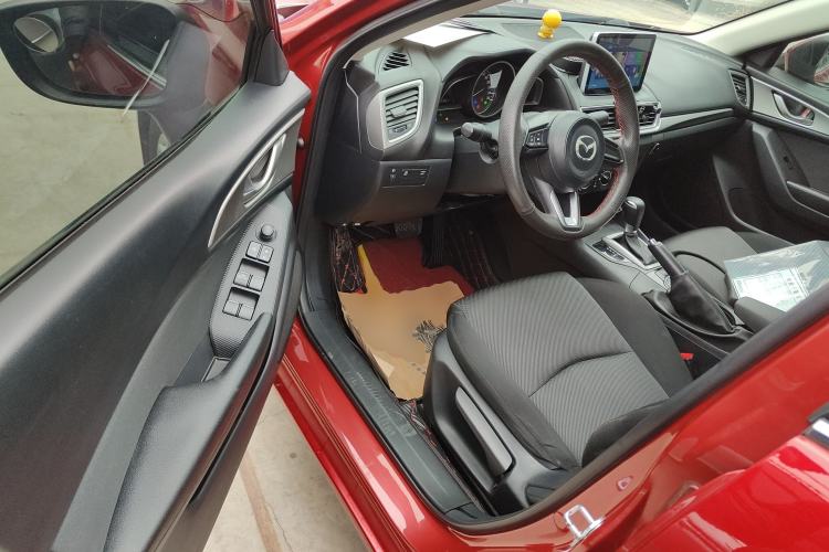 Used Mazda Mazda 3 Axela 2017 Sedan 1.5L Automatic Comfort Model Emission Standard China V