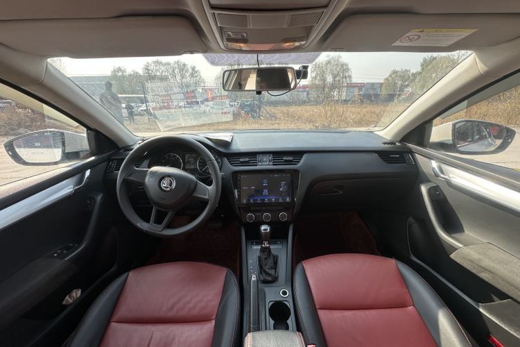 Used Skoda Octavia 2017 1.6L Automatic Front-Wheel Drive Model
