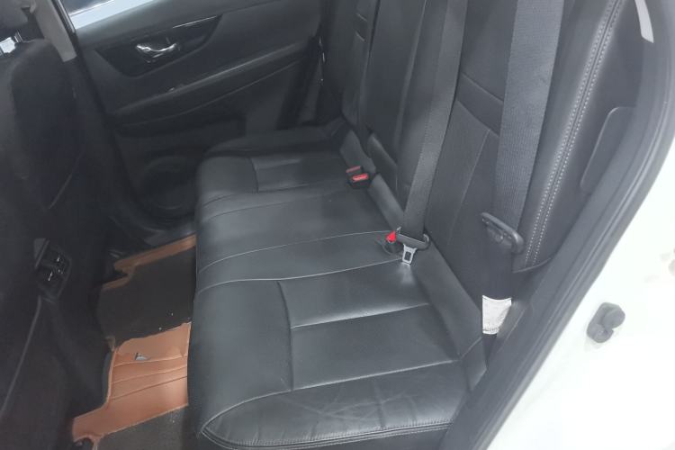 Used Nissan X-Trail 2019 2.0L CVT Smart Connect Comfort Edition 2WD
