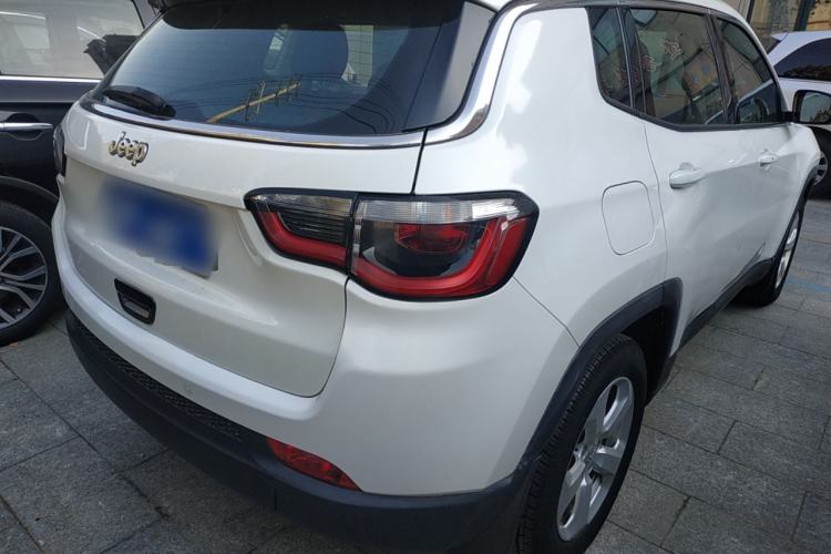 Used  Compass 2017 200T Automatic Family Edition
