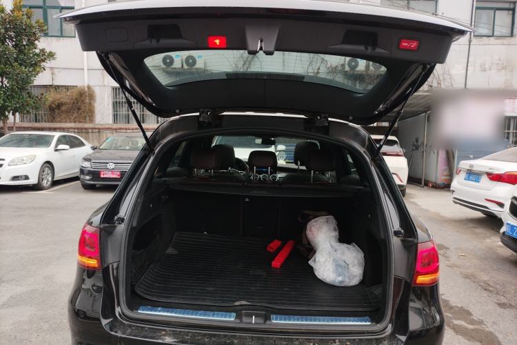 Used Mercedes-Benz GLC 2020 GLC 260 L 4MATIC Dynamic Model
