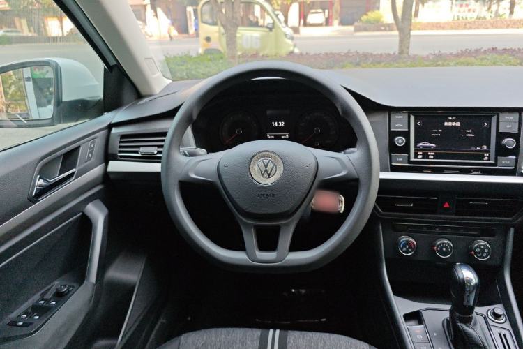 Used Volkswagen Lavida 2019 1.5L Automatic Fashion Edition China VI
