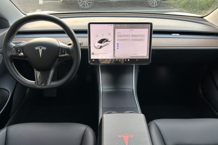 Used Tesla Model 3 2019 Long-Range Rear-Wheel-Drive Version
