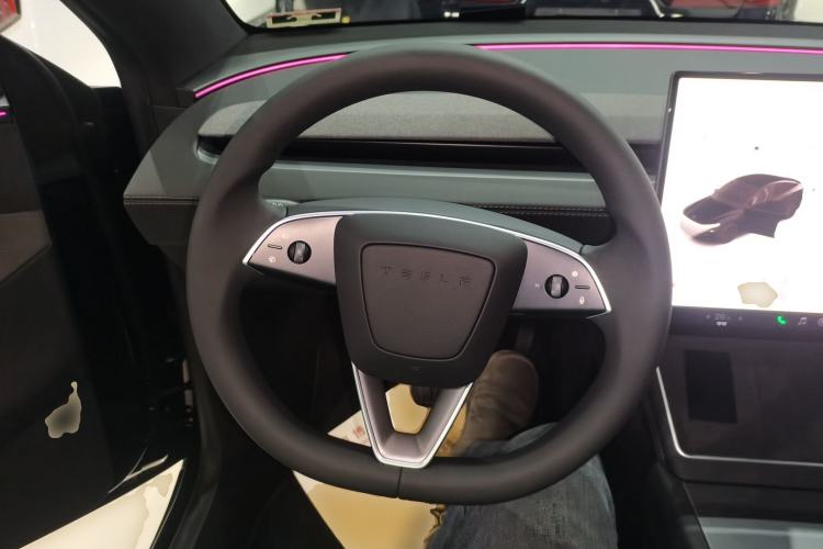 Used Tesla Model Y 2026 Rear-Drive Model
