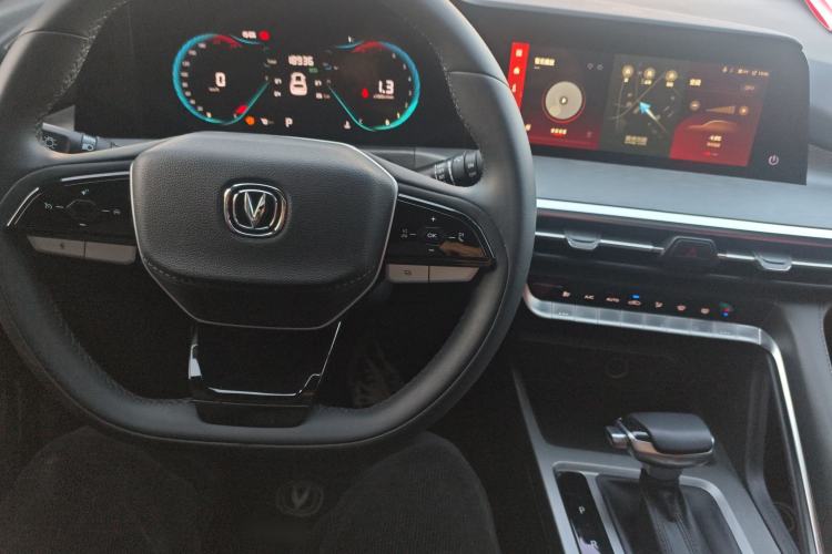 Used Changan CS35PLUS 2023 Enjoy Edition 1.4T DCT Luxury Model
