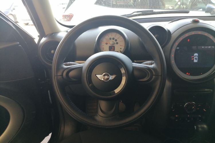 Used  Countryman 2014 1.6L ONE