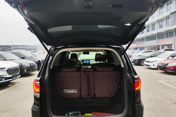 Used Honda Elysion 2024 2.0L eHEV Ultimate Edition