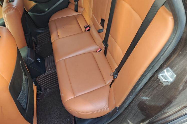 Used BMW X1 2013 sDrive18i Fashion Model
