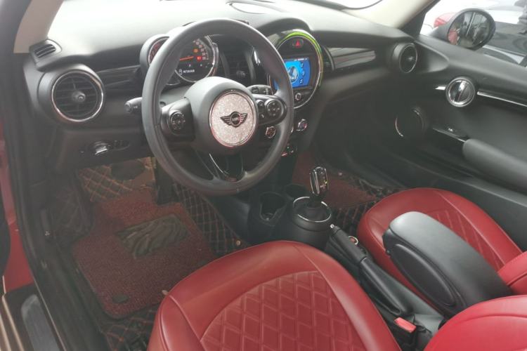 Used  MINI 2019 1.5T ONE PLUS
