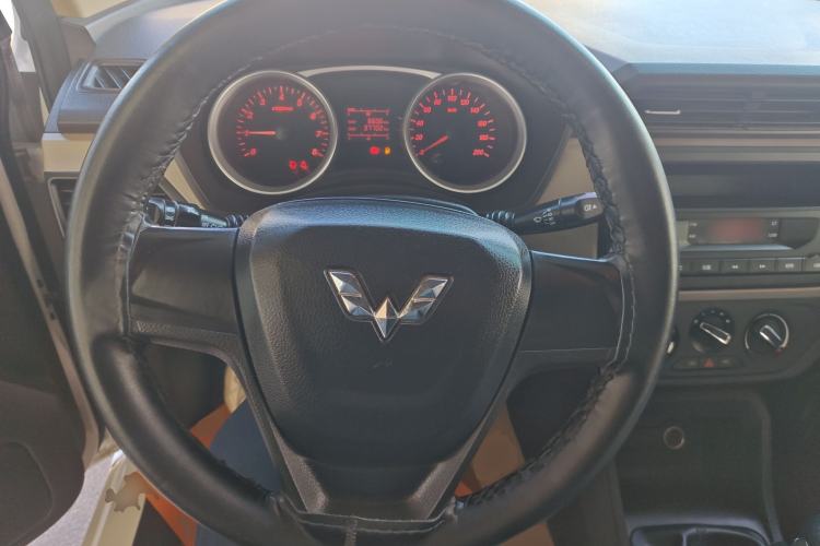 Used Wuling Hongguang 2019 1.5L S Standard Version China VI LAR
