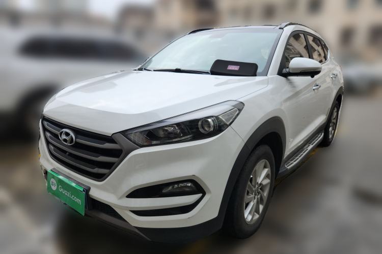 Used Hyundai Tucson 2015 2.0L Automatic Two-Wheel Drive Smart Version